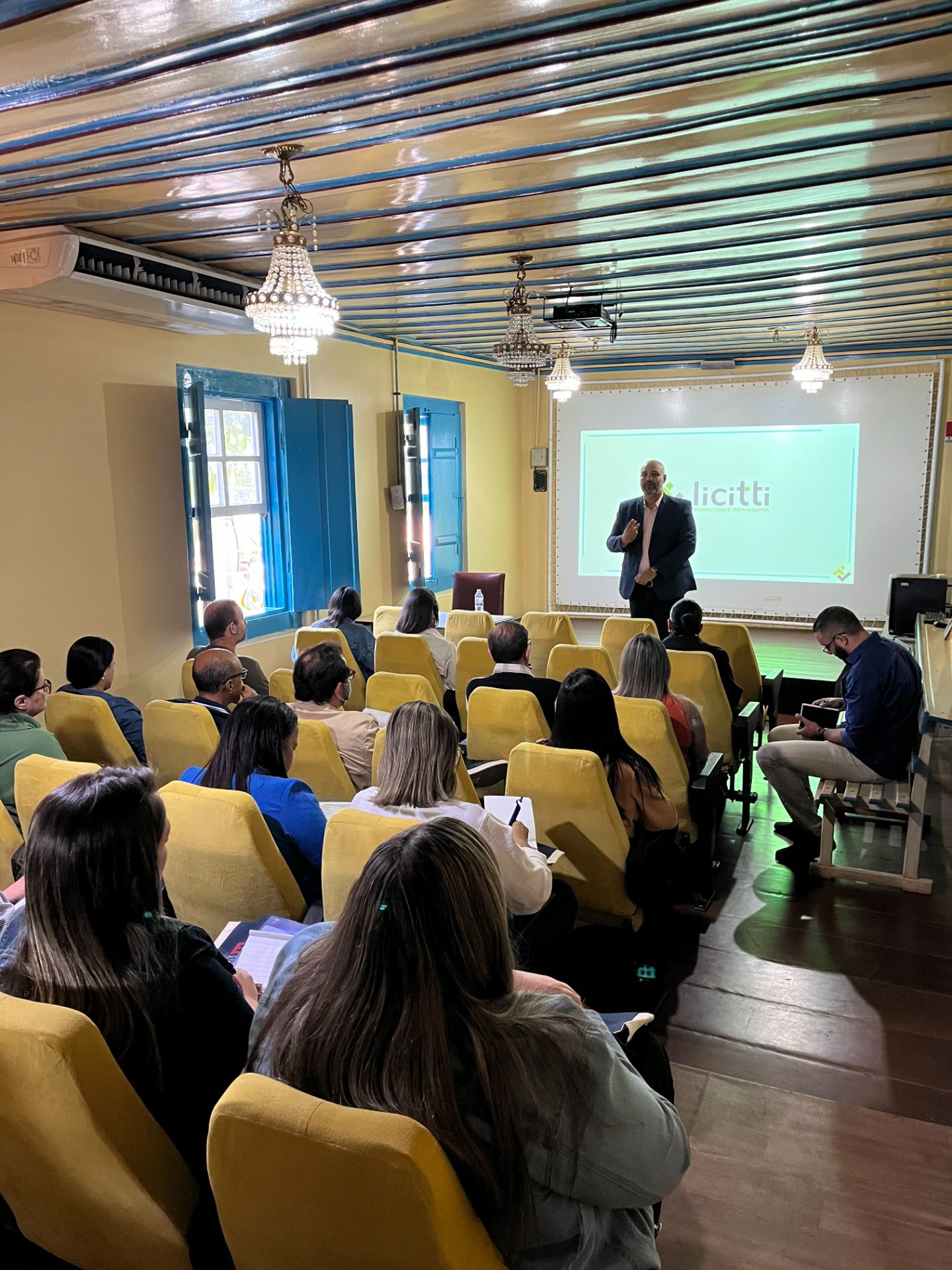 Prof. Juliano Calazans em capacitação